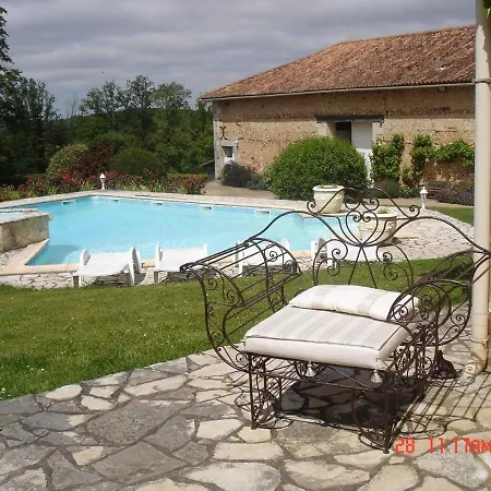 4 Personnes Situe Aux Portes Du Perigord Apartment *